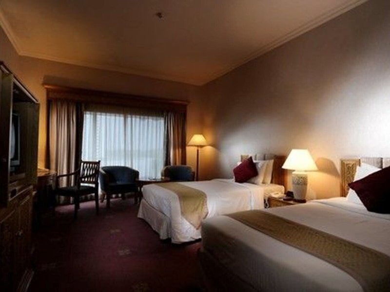 Riverside Majestic Hotel 32 - Room Example