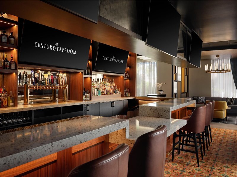 Crowne Plaza Los Angeles International Airport 26