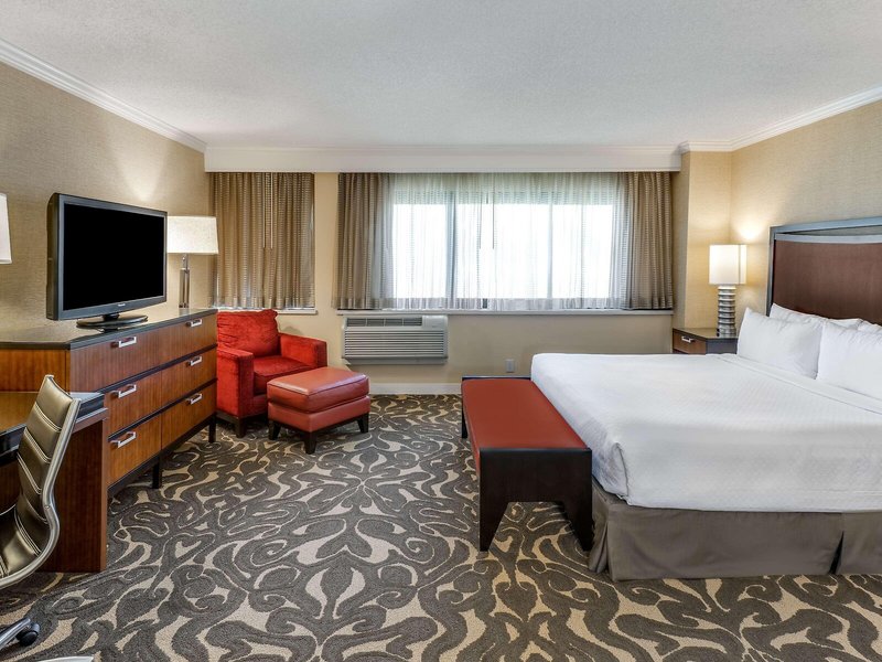 Crowne Plaza Los Angeles International Airport 35