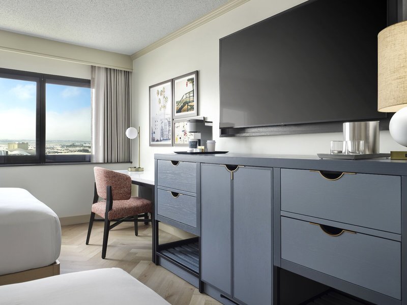 Crowne Plaza Los Angeles International Airport 43