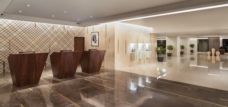 Crowne Plaza Muscat 4