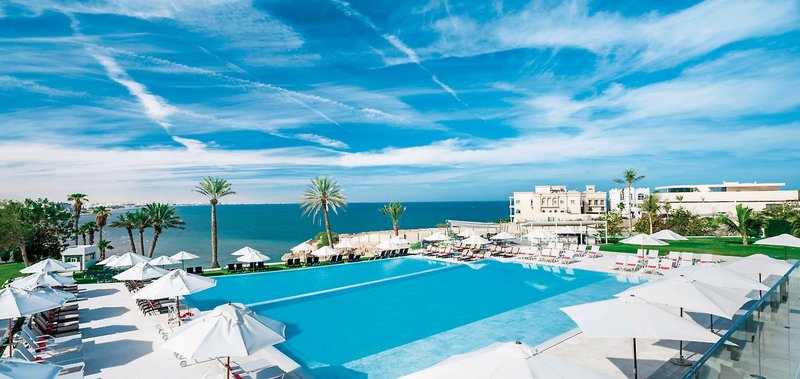 Crowne Plaza Muscat 6