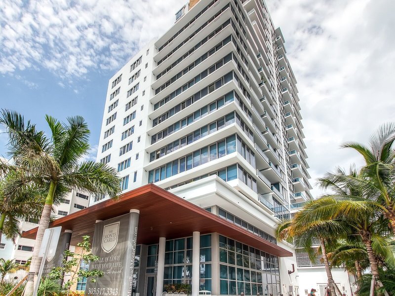 Monte Carlo Miami Beach Condo by Churchill Suites 1