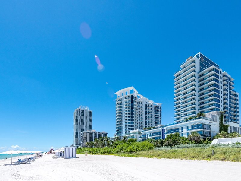Monte Carlo Miami Beach Condo by Churchill Suites 5