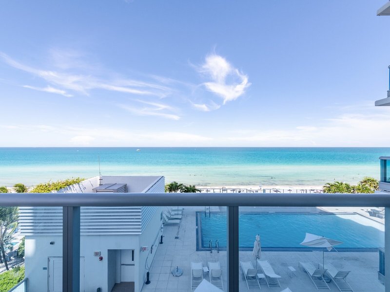 Monte Carlo Miami Beach Condo by Churchill Suites 10
