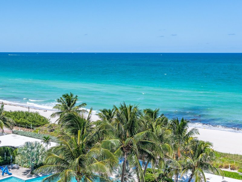 Monte Carlo Miami Beach Condo by Churchill Suites 12
