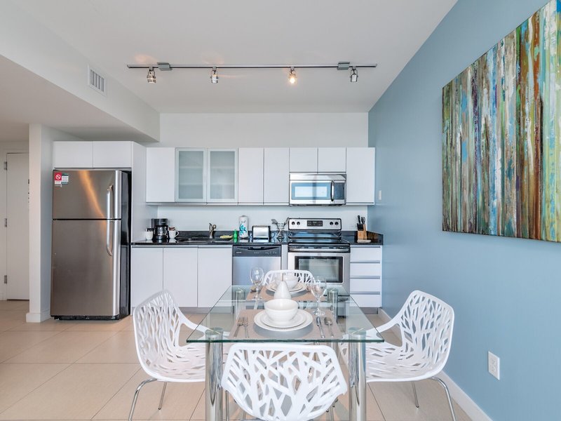 Monte Carlo Miami Beach Condo by Churchill Suites 37