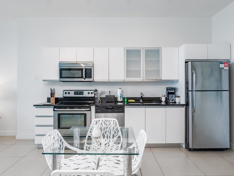 Monte Carlo Miami Beach Condo by Churchill Suites 38