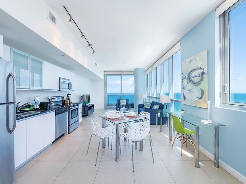 Monte Carlo Miami Beach Condo by Churchill Suites 40