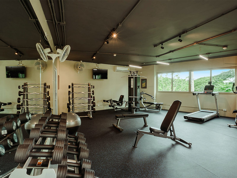 Wyndham Grand Nai Harn Beach Phuket 9