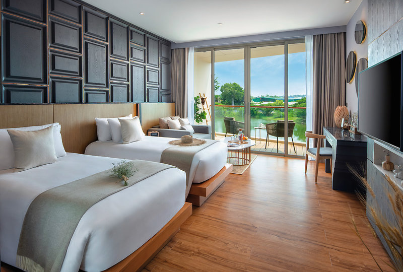 Wyndham Nai Harn Beach Phuket 3