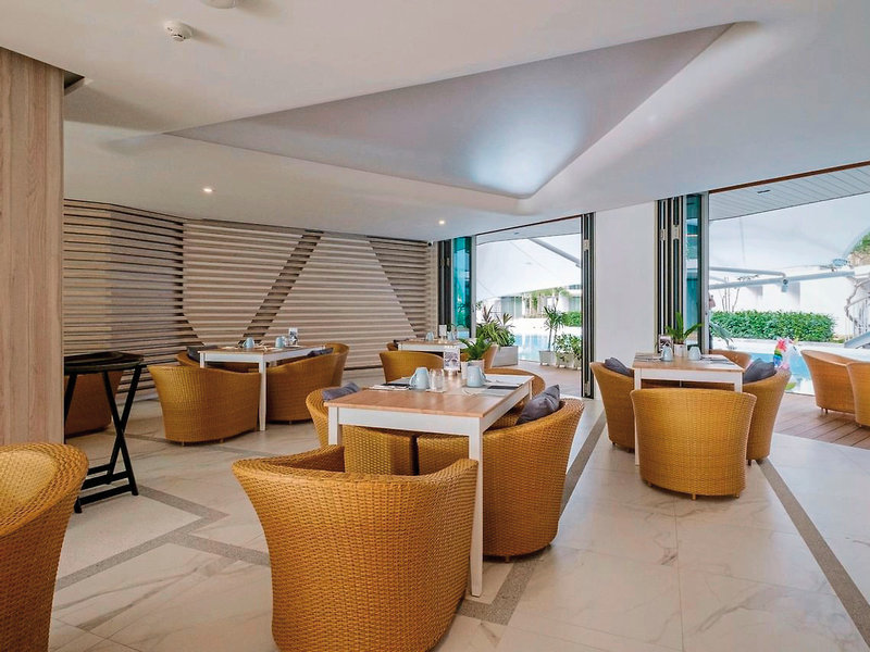 Wyndham Nai Harn Beach Phuket 20