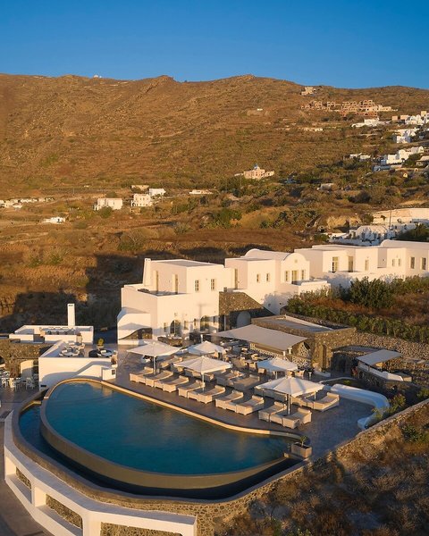 Danae Suites 2