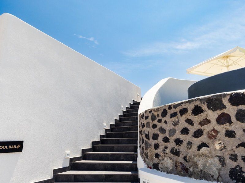 Danae Suites 8