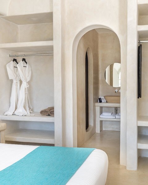 Danae Suites 23