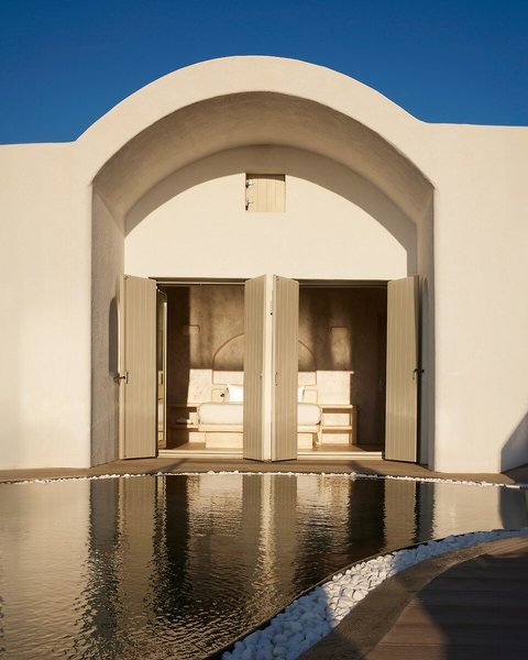 Danae Suites 36