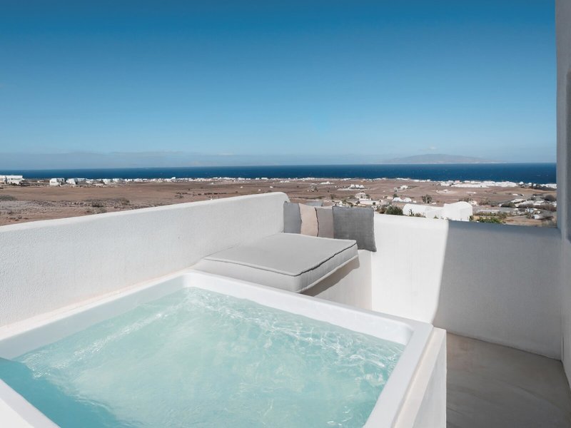 Danae Suites 38