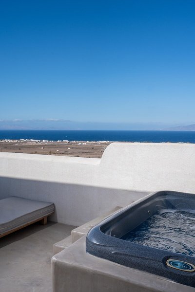Danae Suites 46