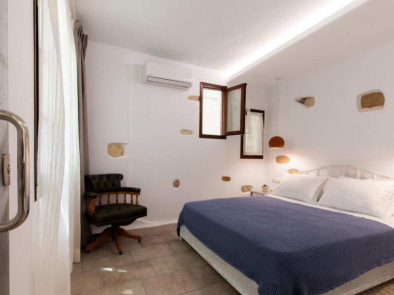 Arco Naxos Luxury Apartments 17