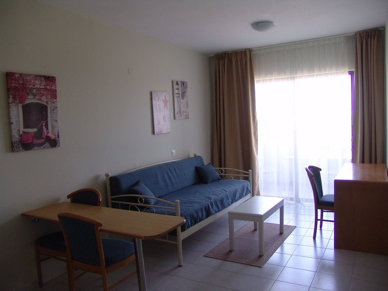 Ivory Hotel 11
