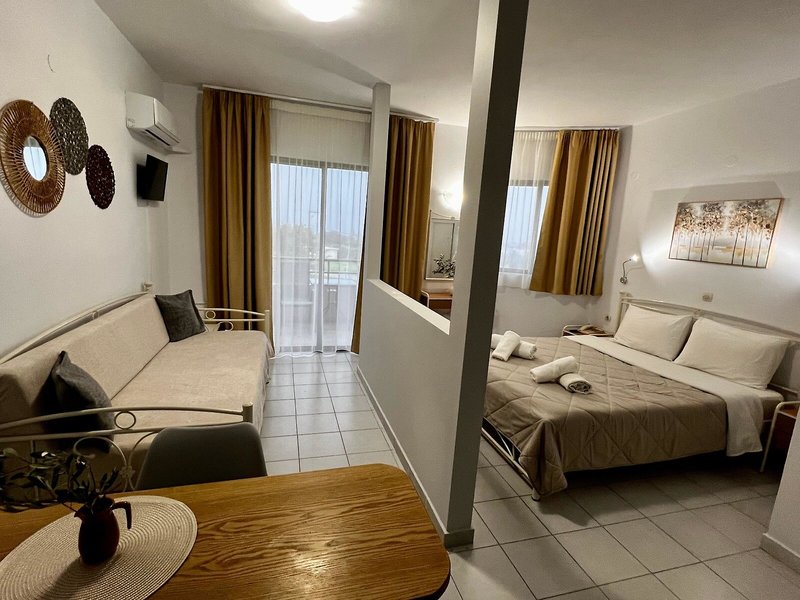 Ivory Hotel 19