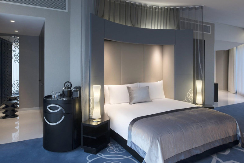 W Doha 9