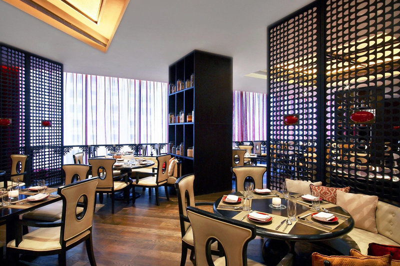 W Doha 12
