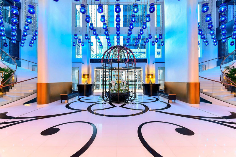 W Doha 18
