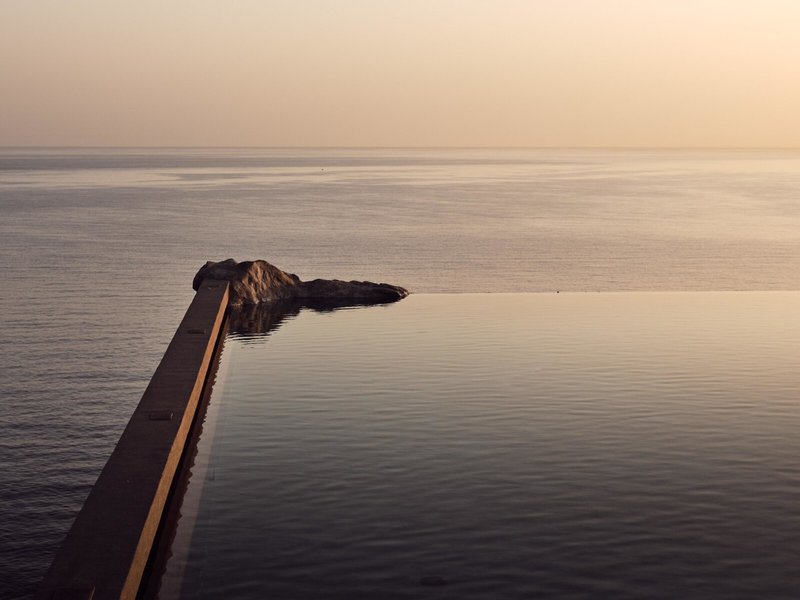 Acro Suites - A Wellbeing Resort 8