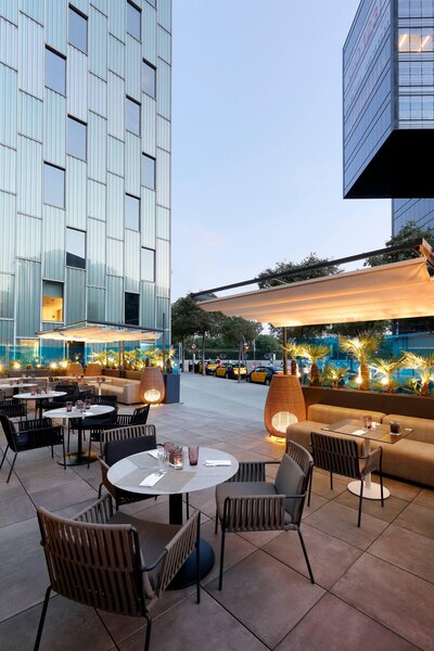 Meliá Barcelona Sky 32