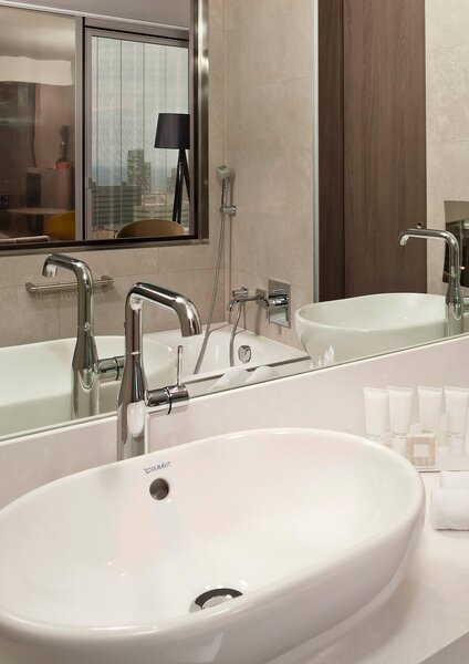 Meliá Barcelona Sky 49
