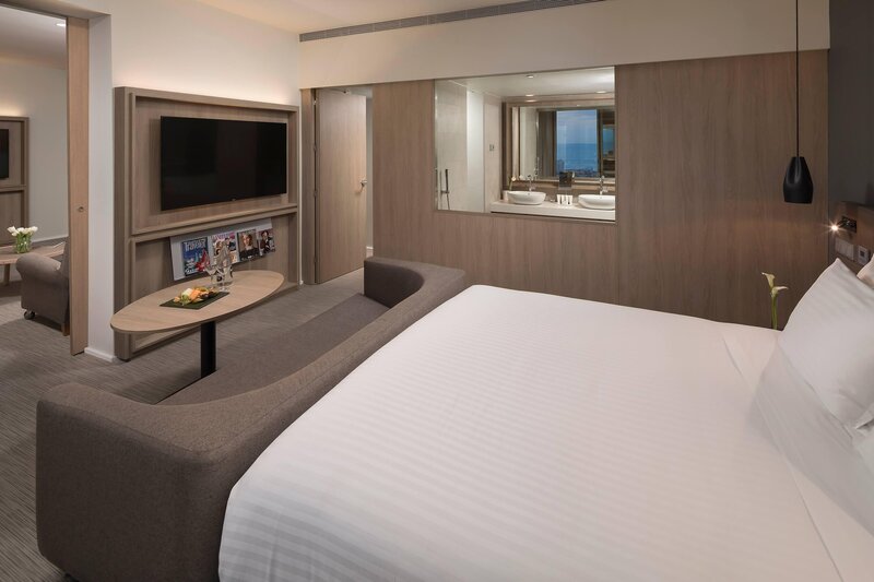 Meliá Barcelona Sky 67