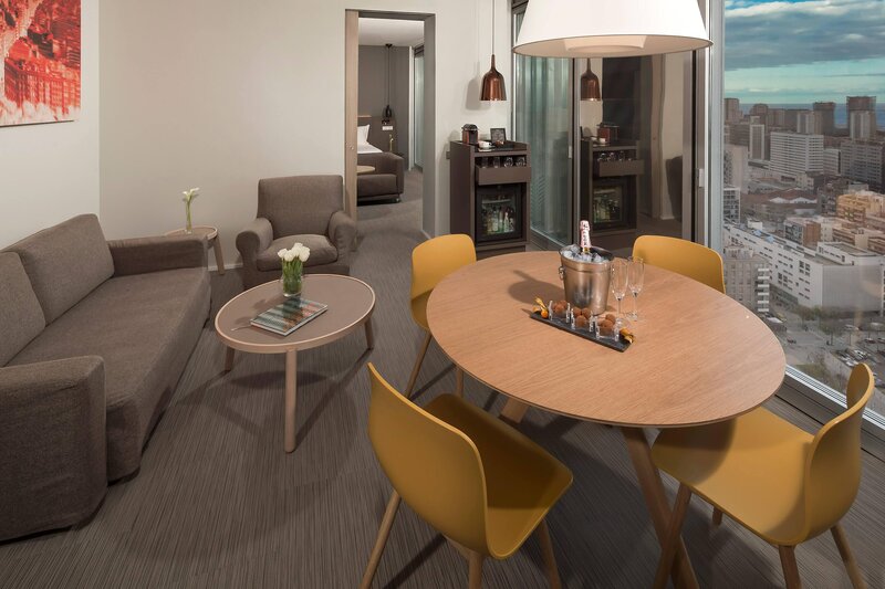 Meliá Barcelona Sky 68