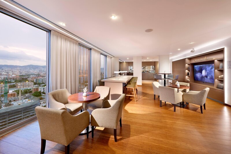 Meliá Barcelona Sky 77