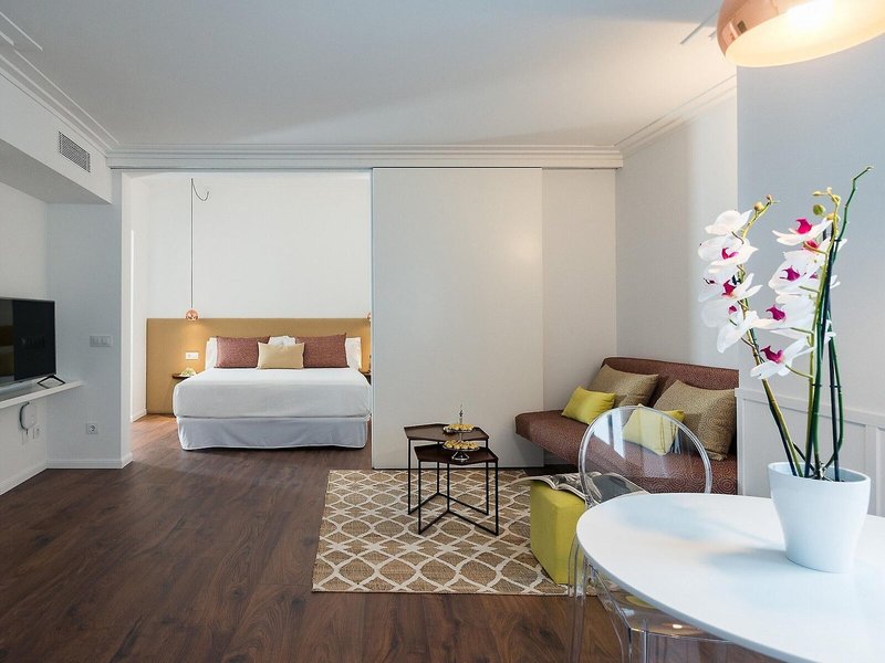 Divina Suites 9