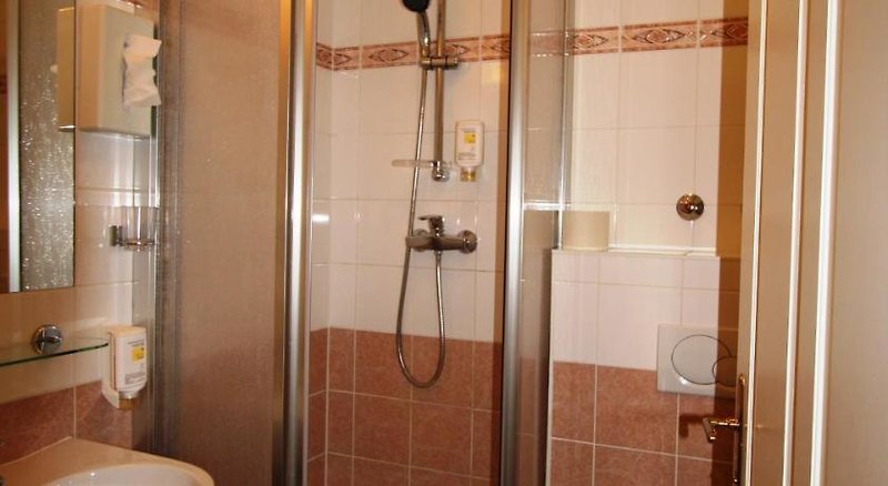 Suite Hotel 900m zur Oper 4