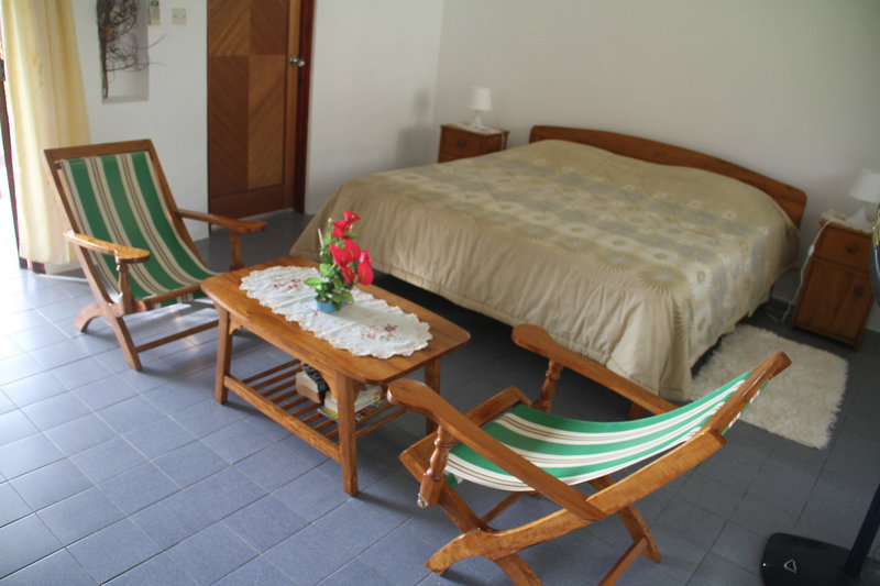 Daniella's Bungalows 6