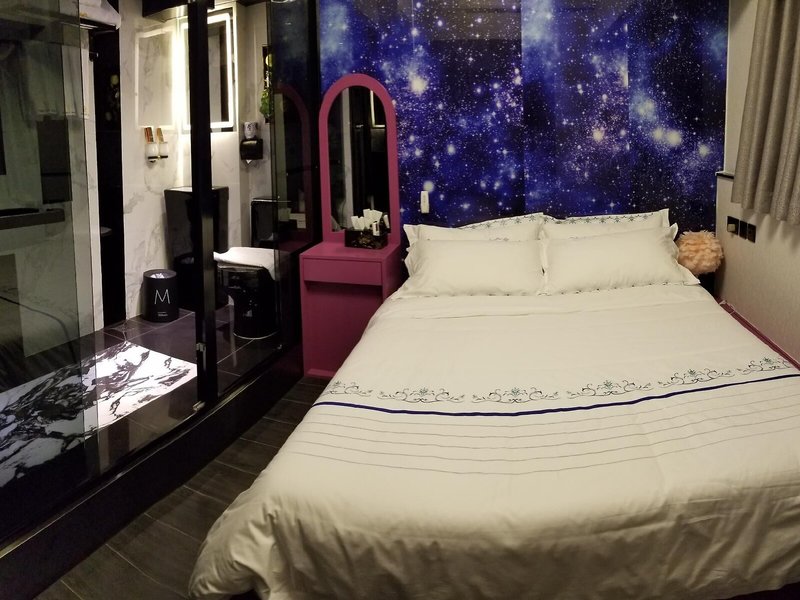 Star City Hotel 2