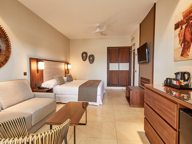 Hotel RIU Jambo 33