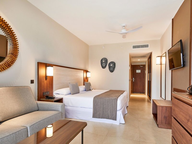 Hotel RIU Jambo 36