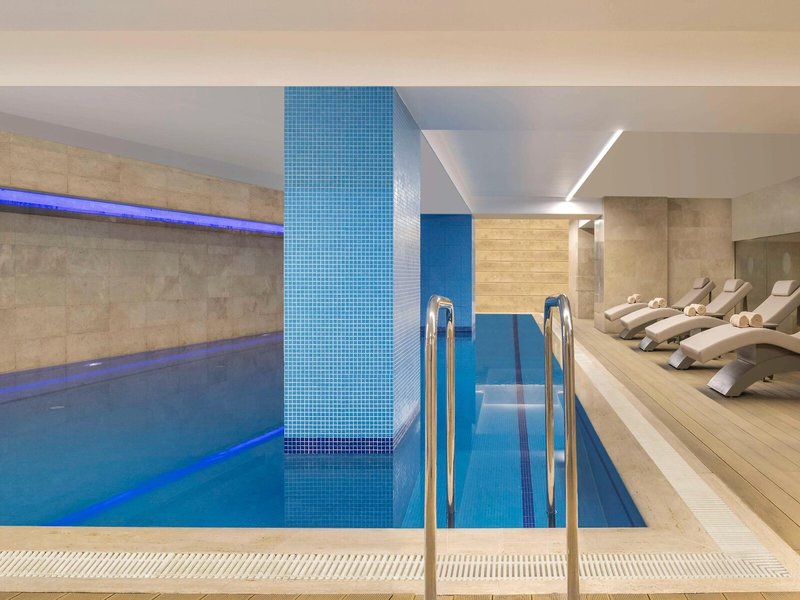Mövenpick Hotel Istanbul Bosphorus 9