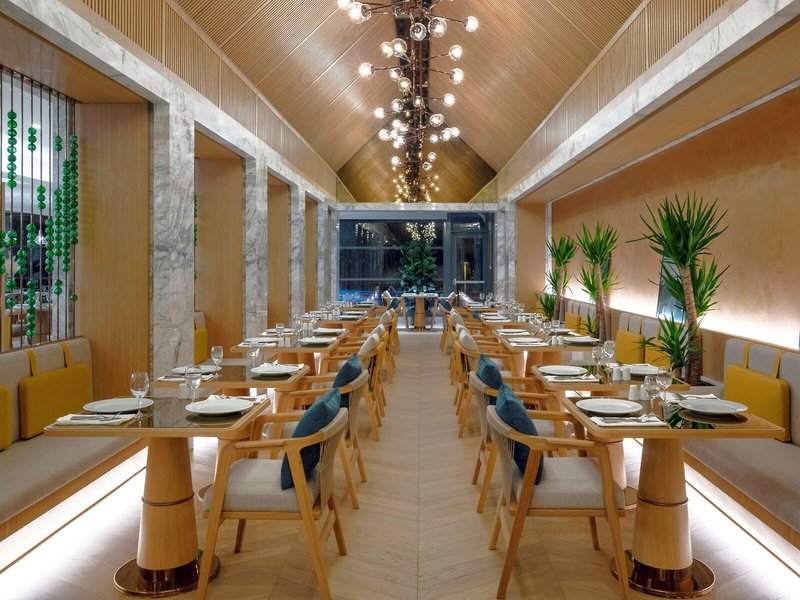 Mövenpick Hotel Istanbul Bosphorus 25