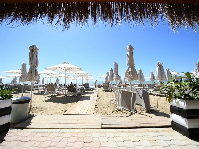 Delight Hotel 5