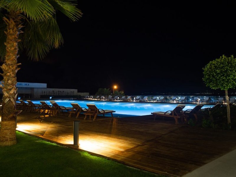 On Live Deluxe Hotel 20
