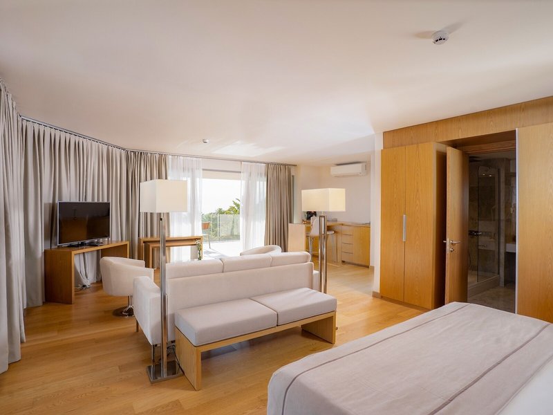 On Live Deluxe Hotel 43