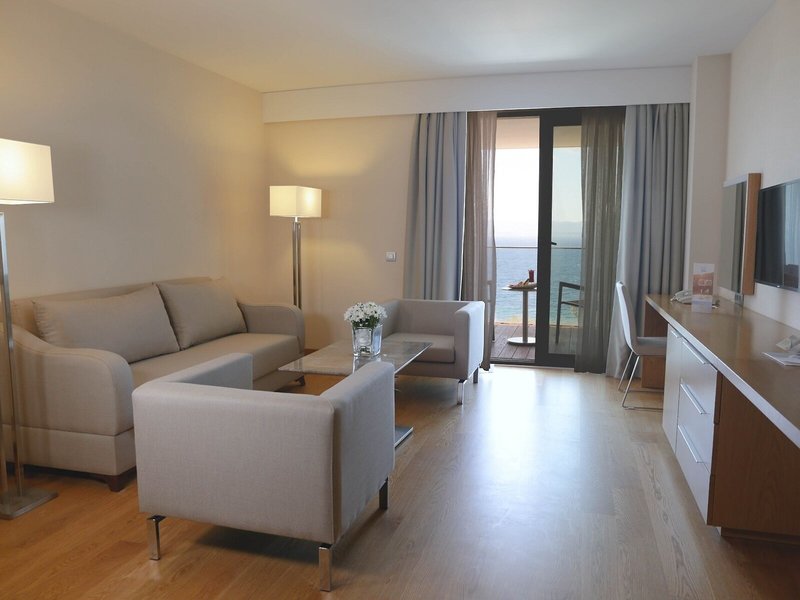 On Live Deluxe Hotel 46