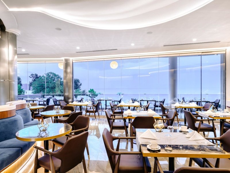 Alexandra Elegance 11