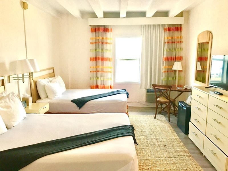 The Broadmoor Miami Beach 38