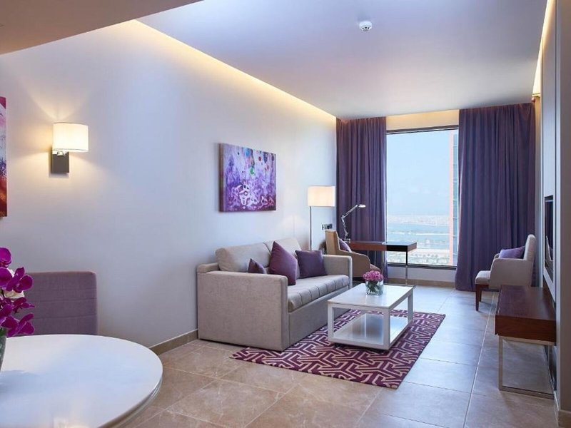 Mercure Dubai Barsha Heights Hotel Suites 12