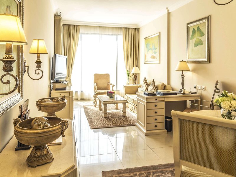 Mercure Dubai Barsha Heights Hotel Suites 27